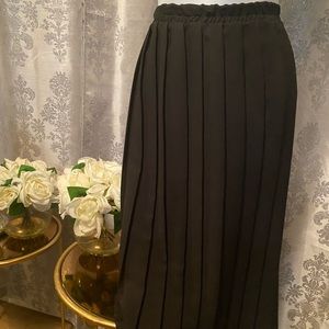 Pleated maxi skirt
